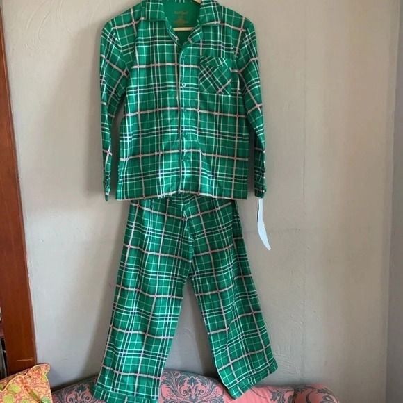 🎄Cat & Jack Christmas jammies - Picture 1 of 4